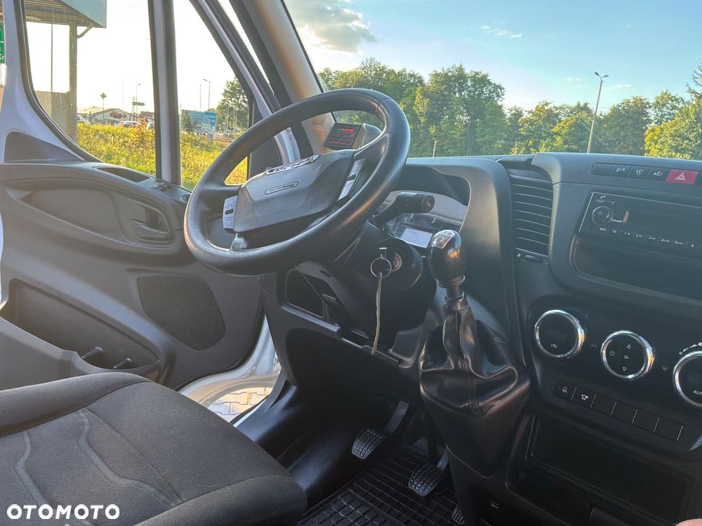 Iveco DAILY 35S15 - 24