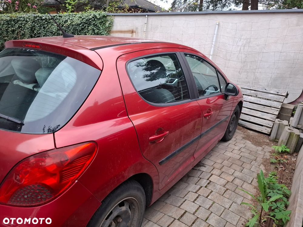 Peugeot 207 1.4 HDi Presence - 1