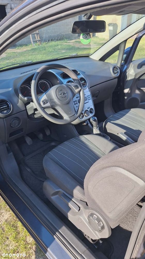 Opel Corsa - 10