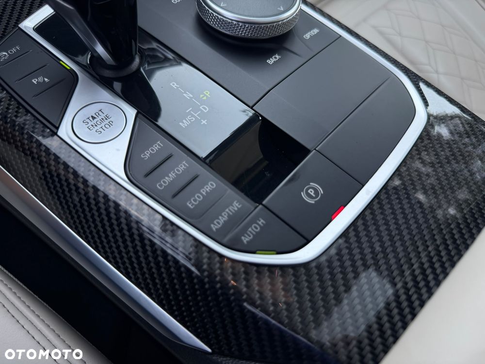 BMW Seria 3 M340d xDrive - 39