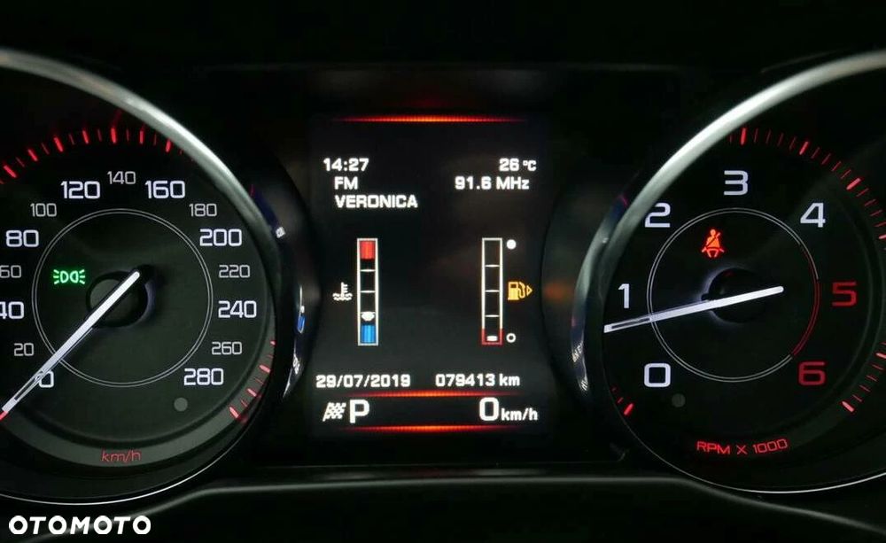 Jaguar XE E-Performance R-Sport - 13