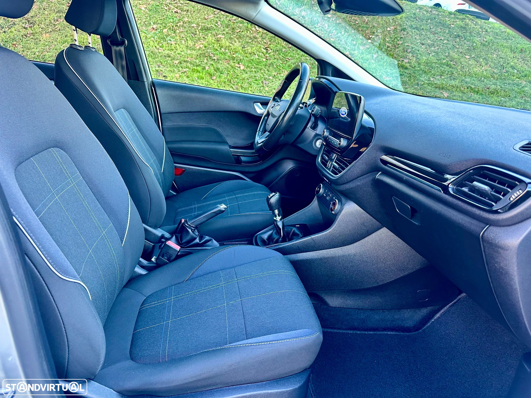 Ford Fiesta 1.5 TDCi Business - 31