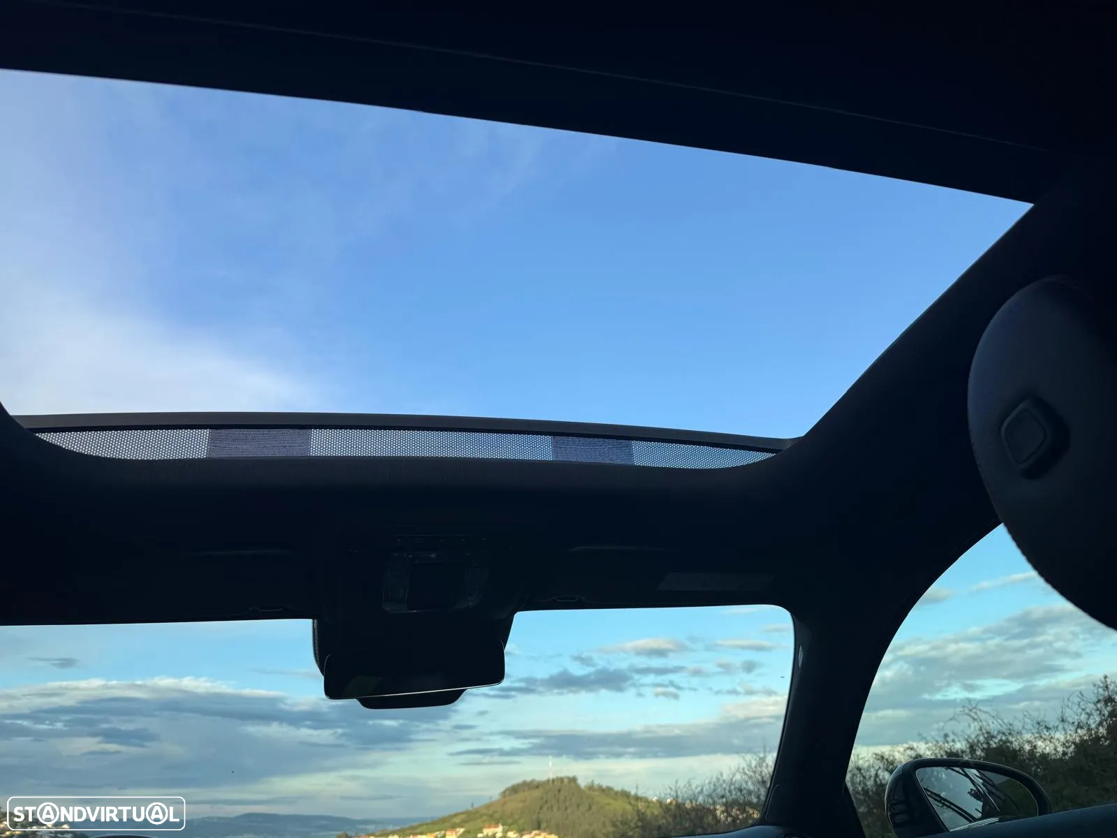 Mercedes-Benz A 250 Limousine e AMG Line - 11