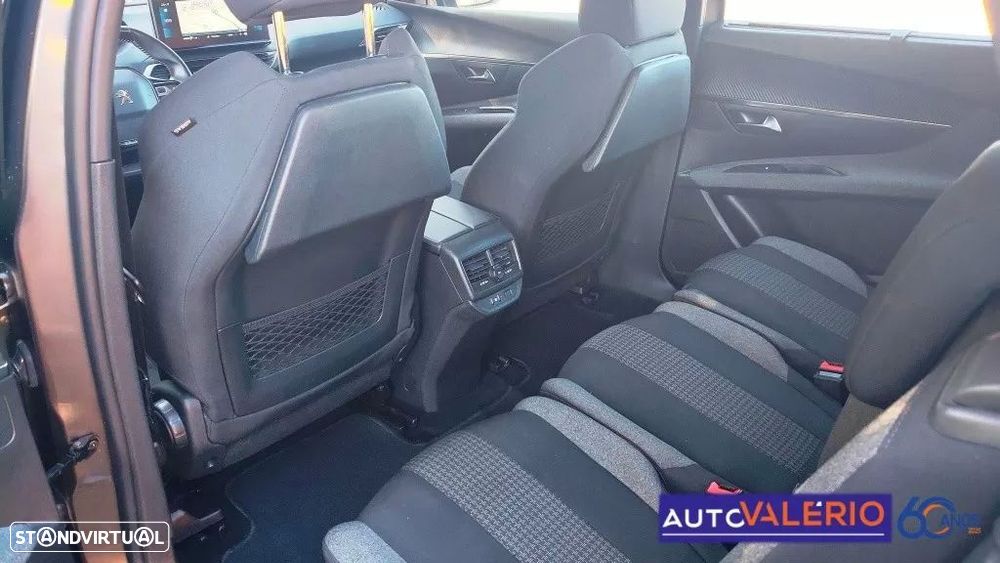 Peugeot 5008 1.5 BlueHDi Active Pack - 32