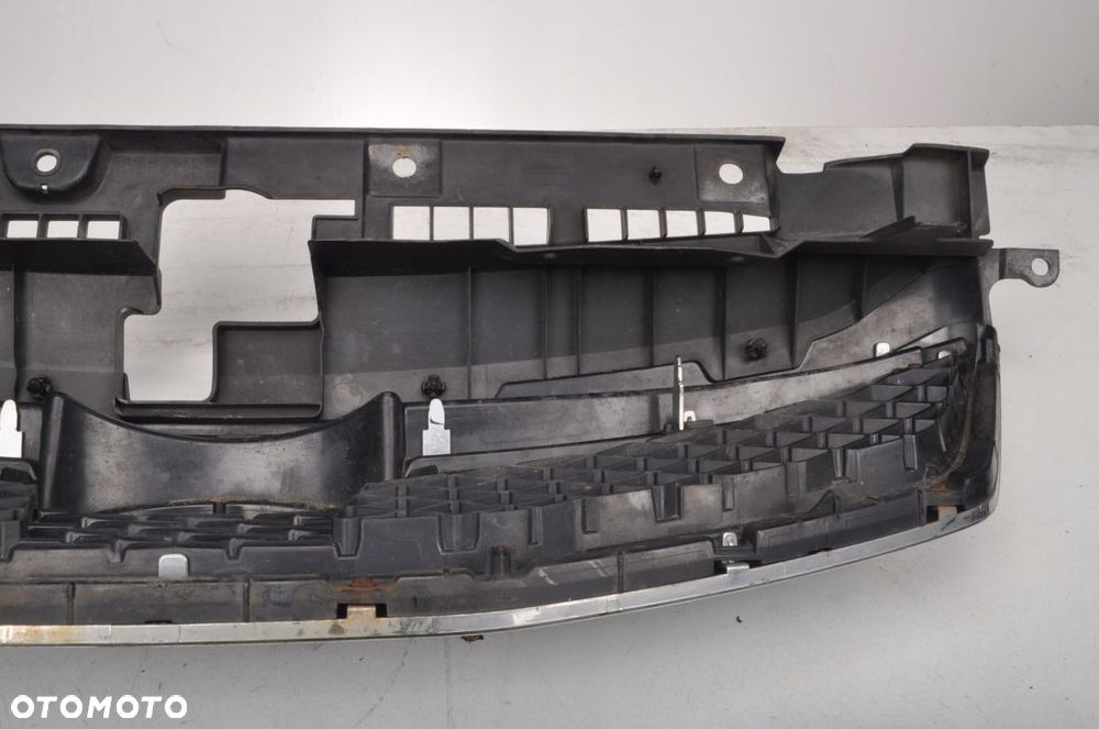 SUBARU LEGACY V ATRAPA GRILL - 4
