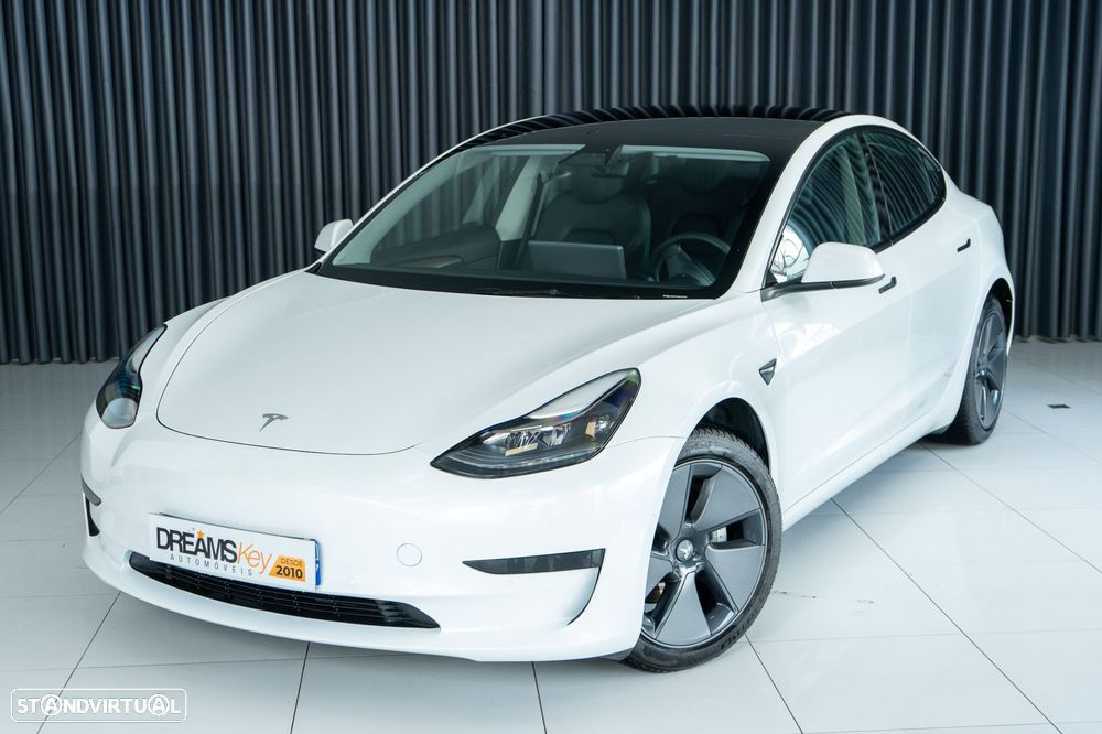 Tesla Model 3 Standard Range Plus RWD - 1