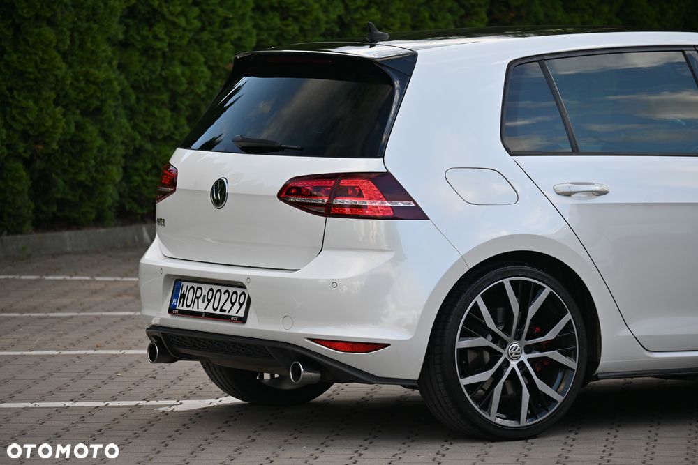 Volkswagen Golf 2.0 TSI BMT GTI Performance DSG - 16