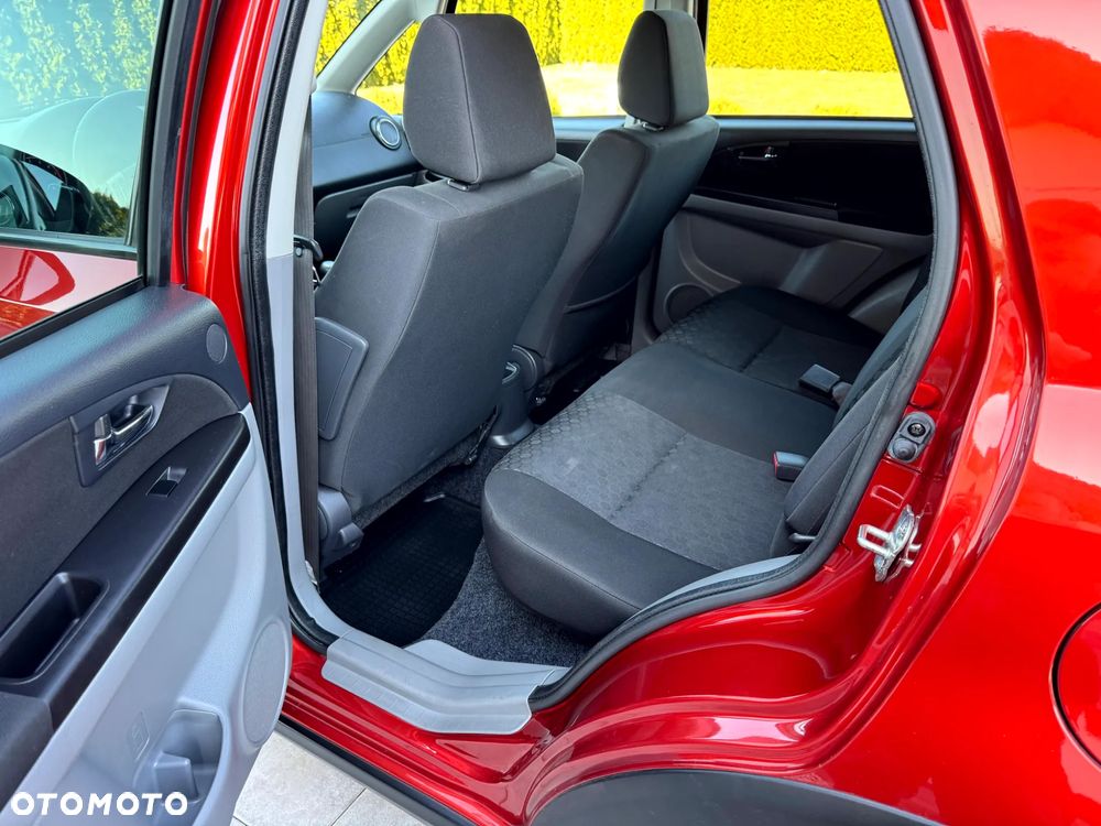 Suzuki SX4 - 10