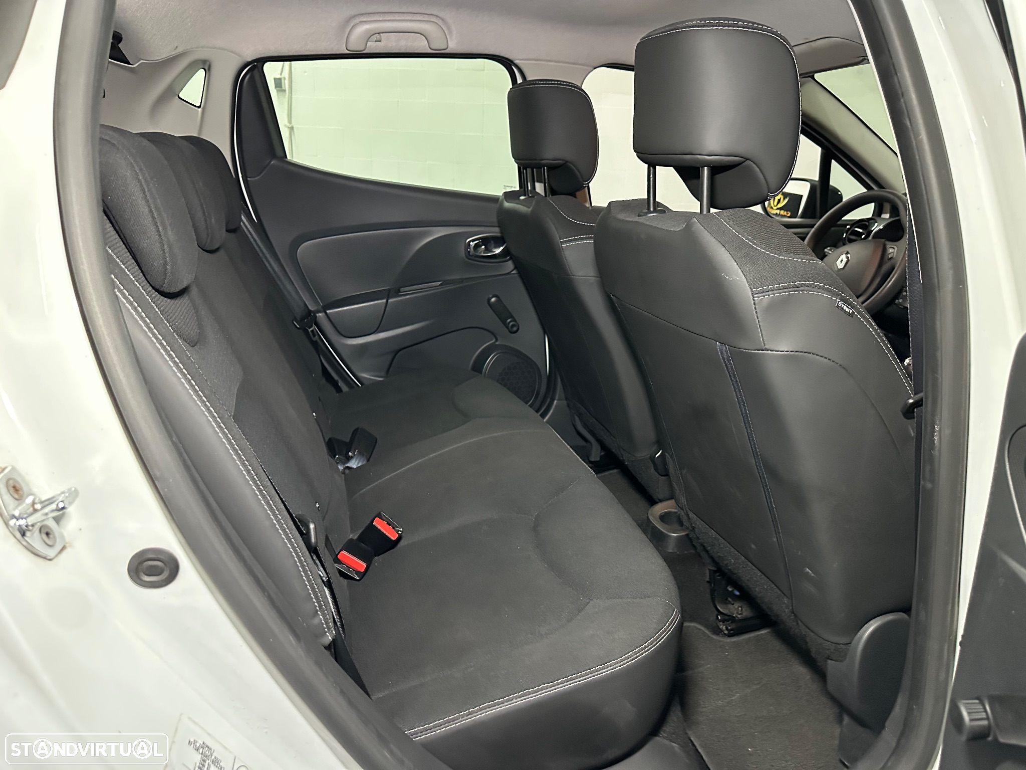 Renault Clio (Energy) TCe 90 Start & Stop LIMITED - 8