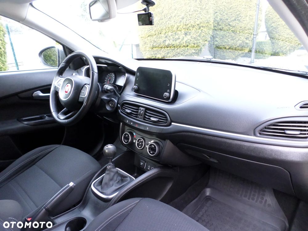 Fiat Tipo 1.4 T-Jet 16v Lounge - 21