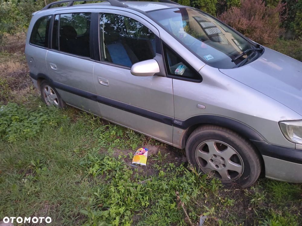 Opel Zafira 1.8 16V - 1