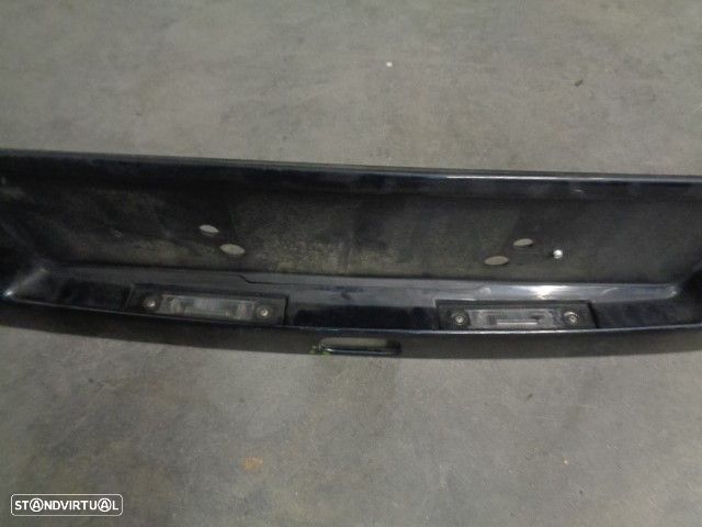 FAROLIM TRASEIRO CENTRAL VOLVO V40 BREAK FAMILIAR 1998 -30899990 - 1