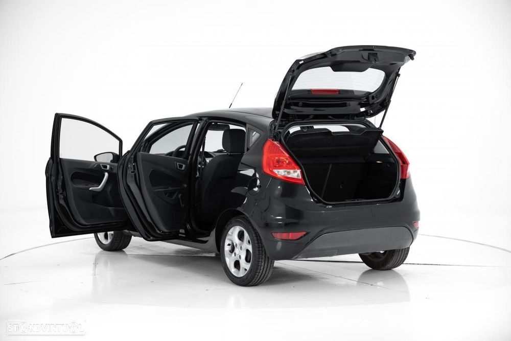 Ford Fiesta - 6