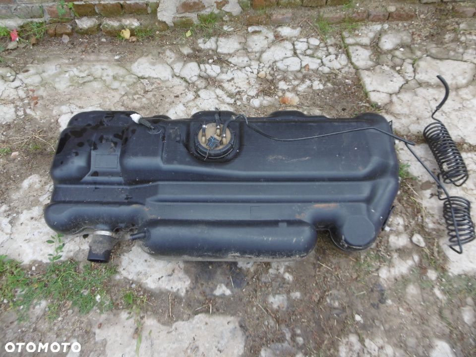 ZBIORNIK PALIWA BAK MERCEDES SPRINTER 901 903 904 VW LT - 1