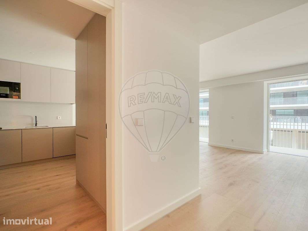 Apartamento T2 para arrendamento - Grande imagem: 2/22