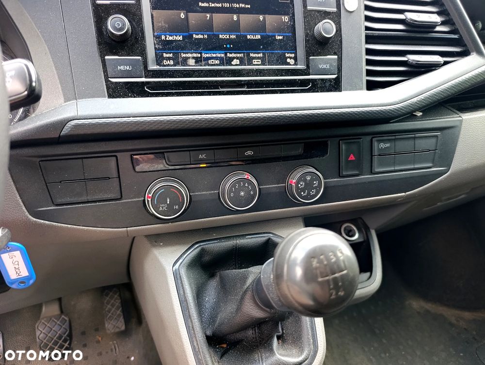 Volkswagen Transporter - 18
