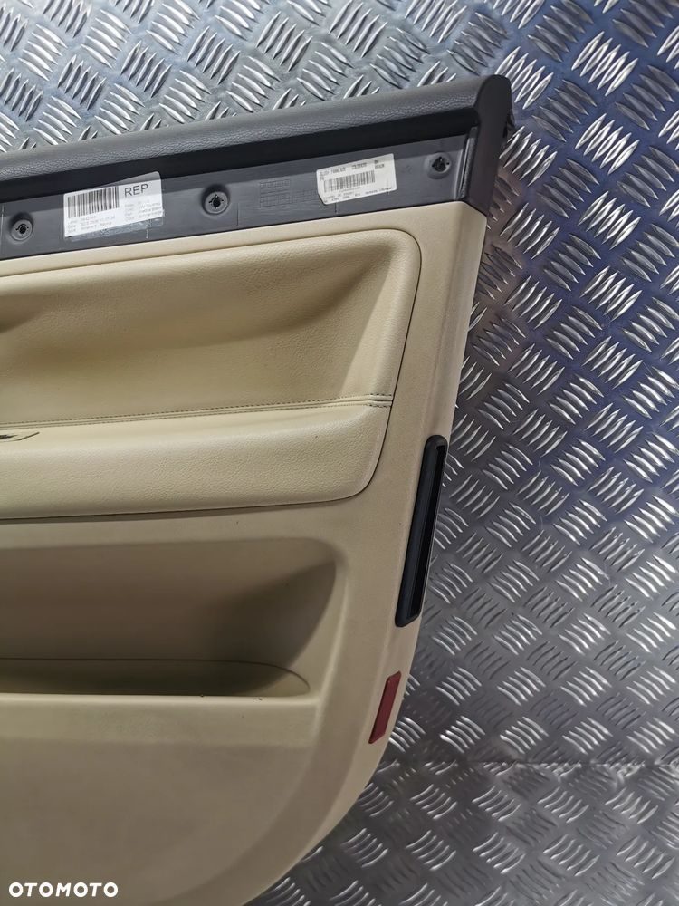 VW TOUAREG 7L 03-09R TAPICERKA BOCZEK DRZWI PRZOD PRAWY PASAZERA KREMOWY BEZOWY BANANOWY - 4