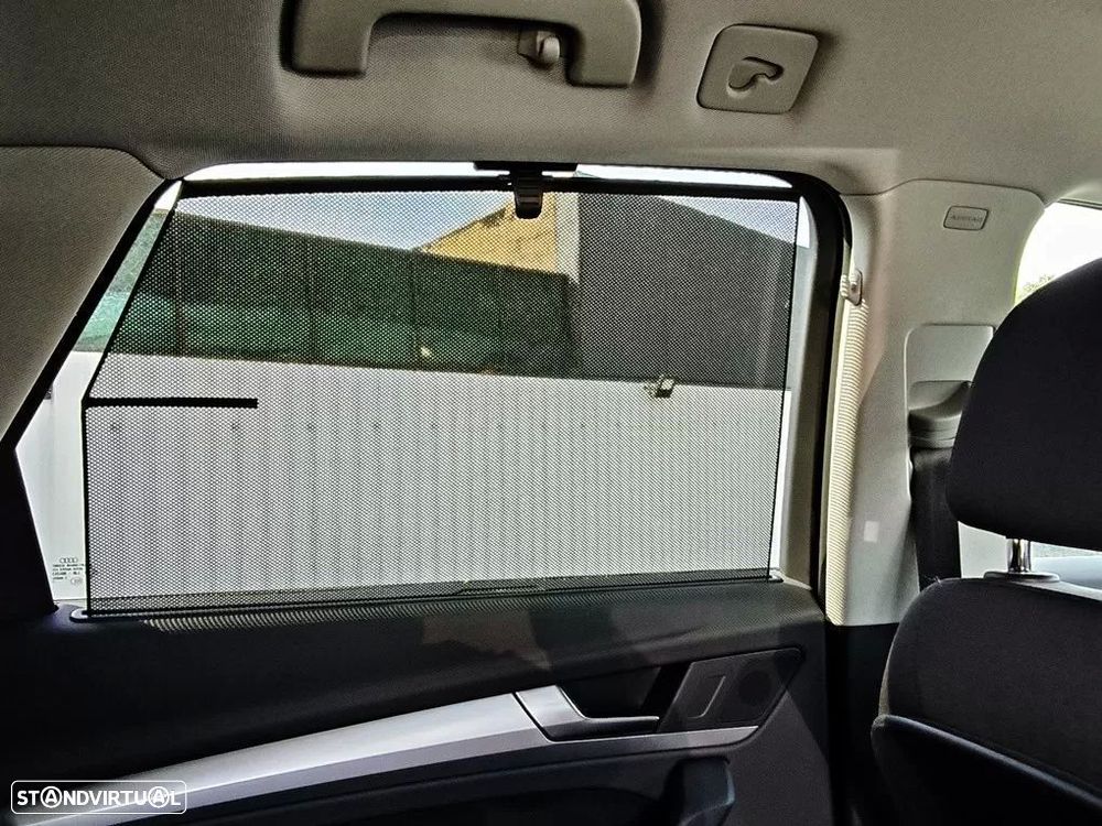 Audi Q5 50 TFSIe quattro S tronic S line business - 27