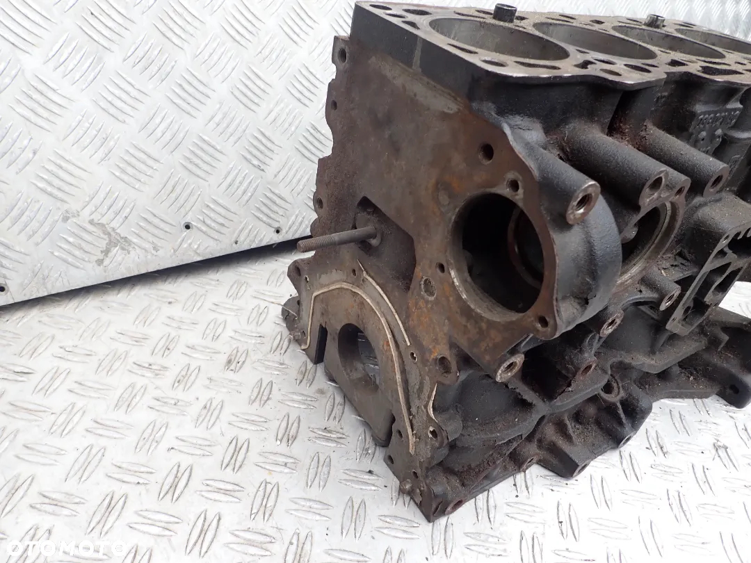 BLOK SILNIKA AUDI A4 B7 A6 C6 2.0 TDI BRE 03G021AC9 RADOM - 3