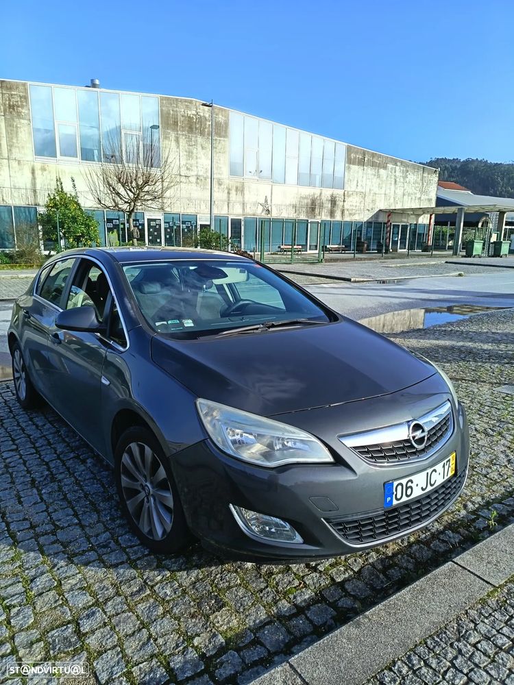 Opel Astra 1.4 Enjoy - 1