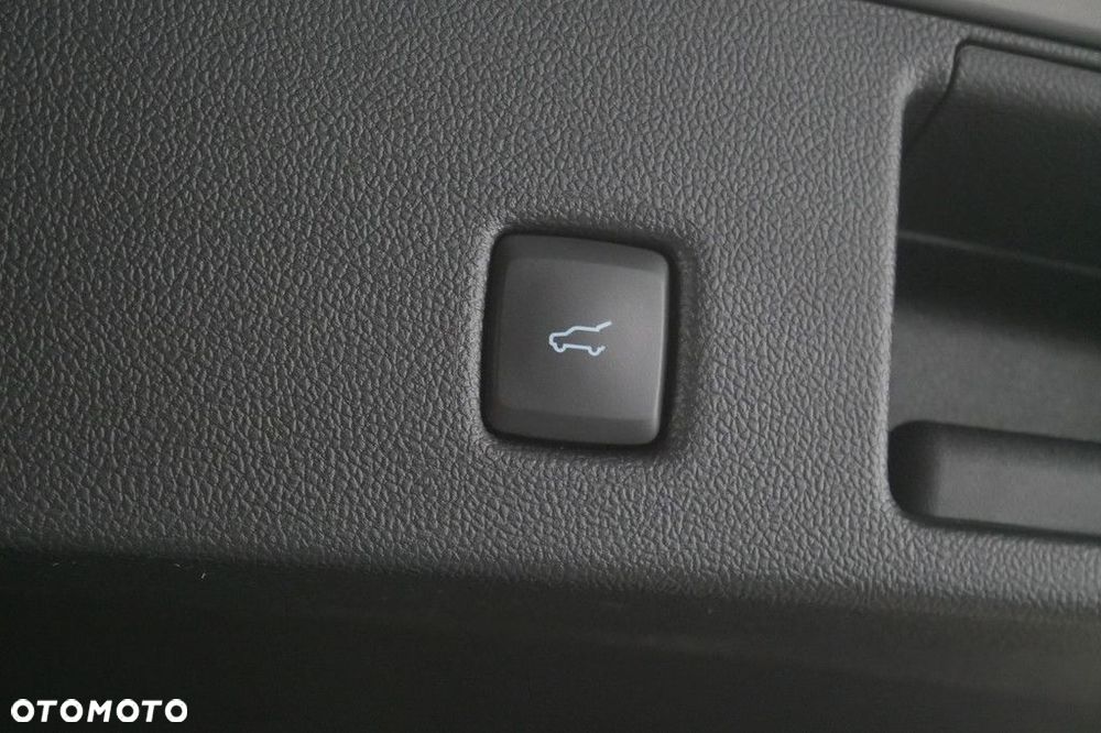 Ford Kuga - 17