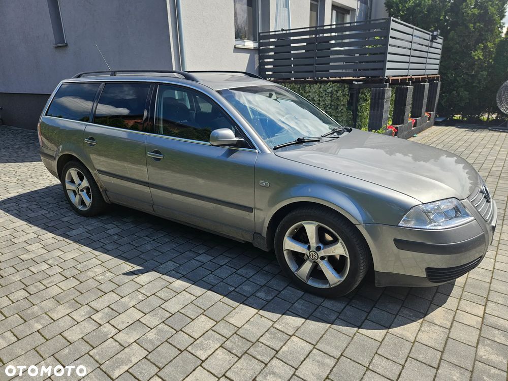 Volkswagen Passat 1.9 TDI Basis - 2