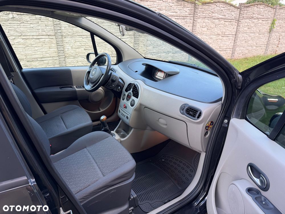 Renault Modus 1.6 16V Privilege - 13