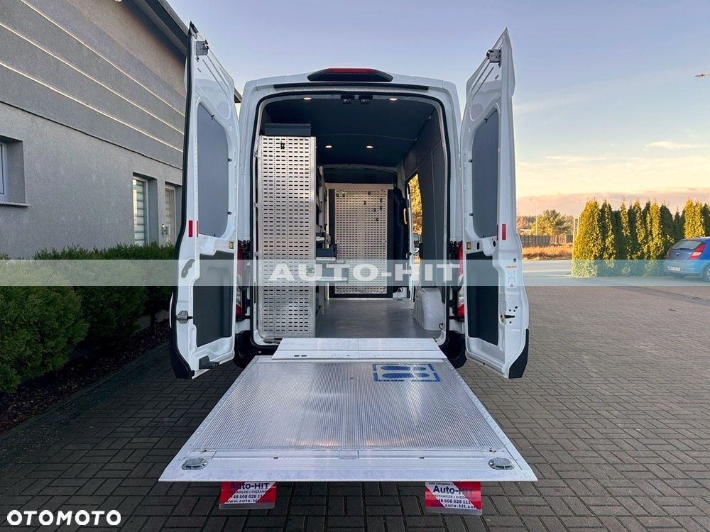 Ford Transit - 18