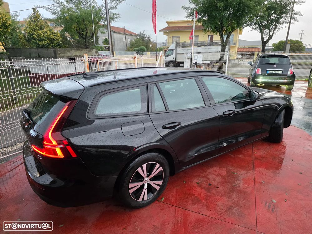 Volvo V60 2.0 D3 Momentum Geartronic - 5