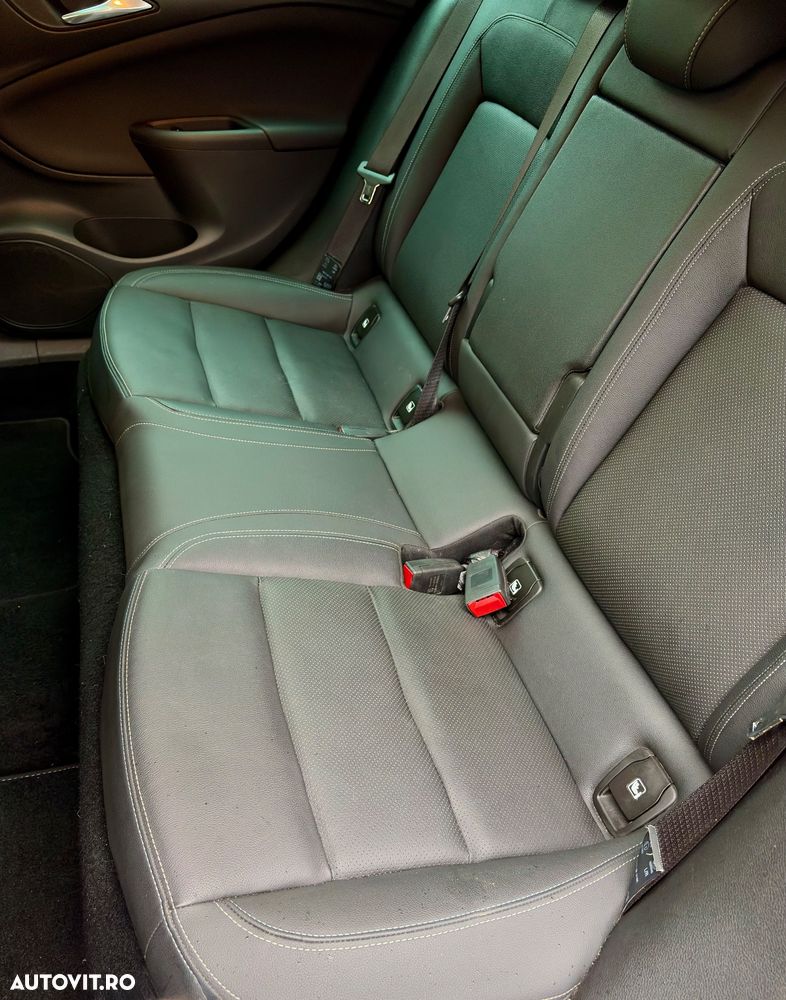 Opel Astra 1.6 CDTI DPF ecoFLEX Start/Stop Exklusiv - 12