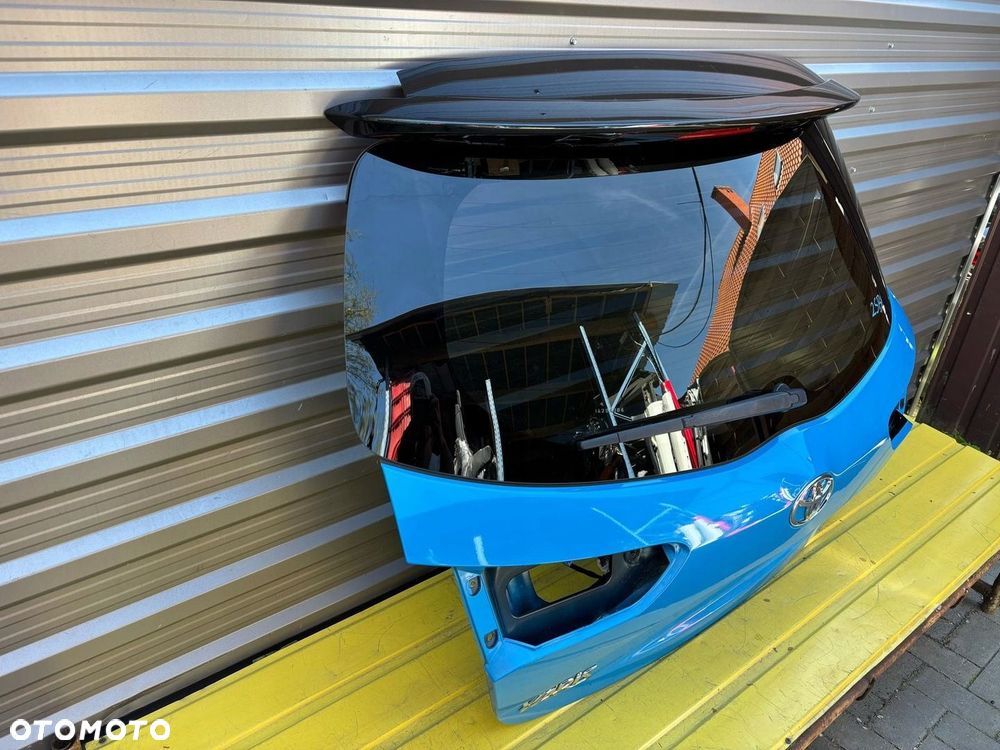 TOYOTA YARIS III KLAPA TYŁ BAGAŻNIKA 2SB KAMERA SPOJLER LOTKA - 3