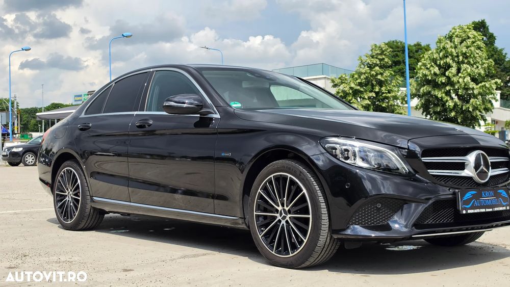 Mercedes-Benz C 300 e 9G-TRONIC Avantgarde - 24