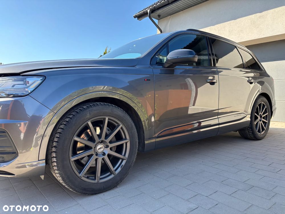 Audi Q7 - 6