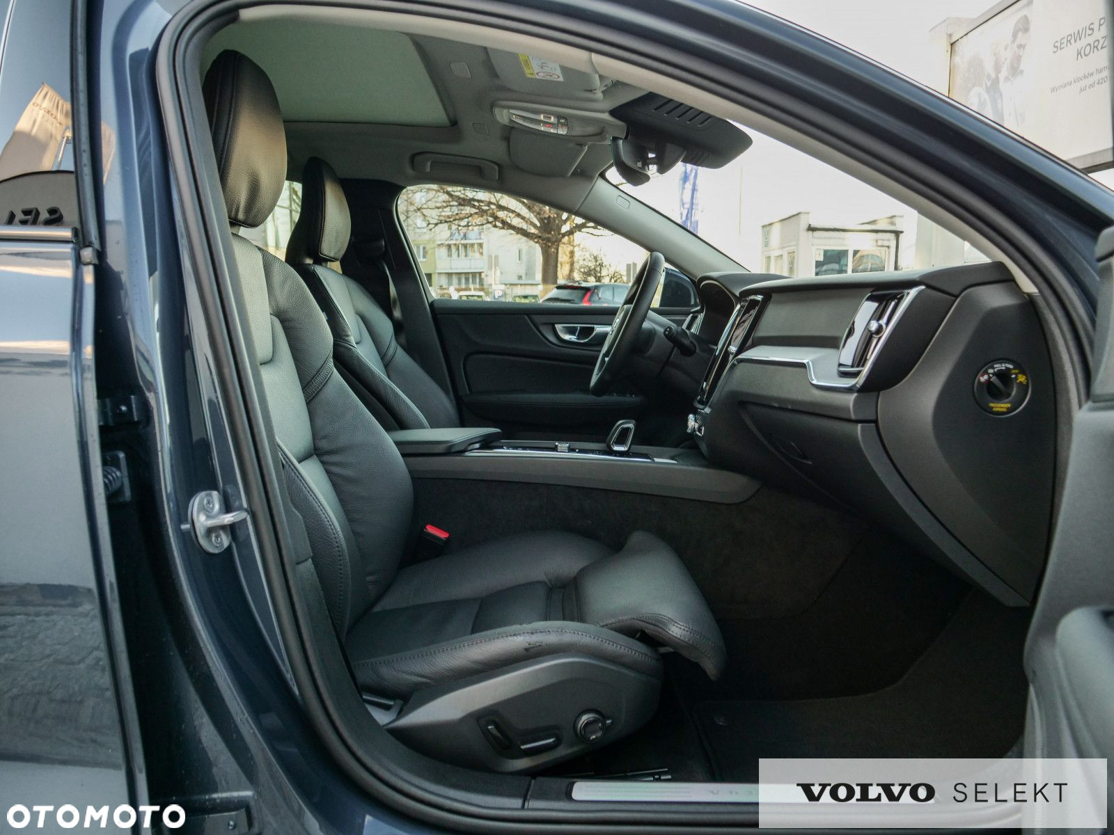 Volvo V60 Cross Country - 32