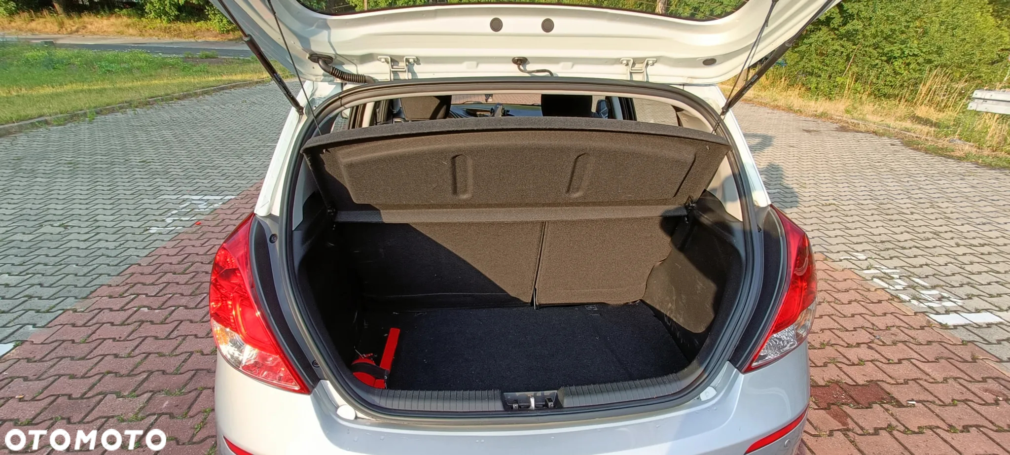 Hyundai i20 - 15