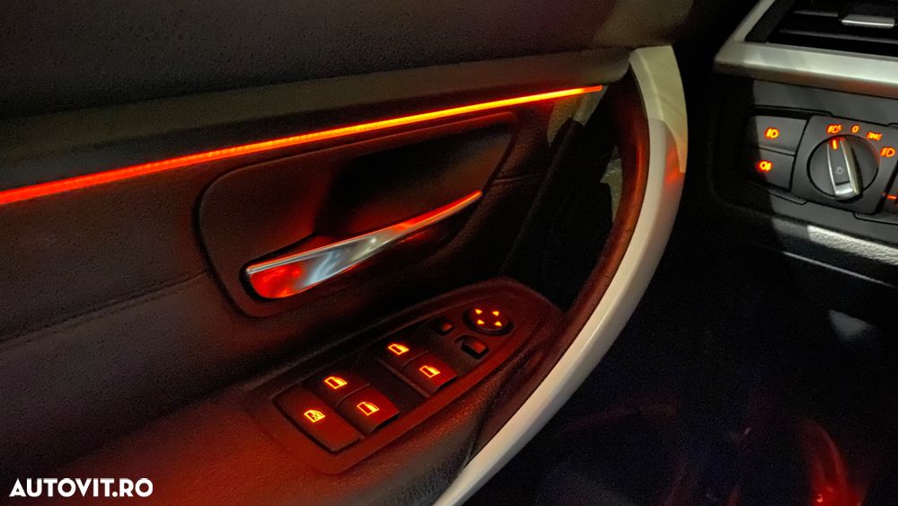 BMW Seria 3 320d Aut. - 4