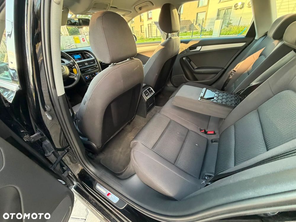 Audi A4 Limousine - 30