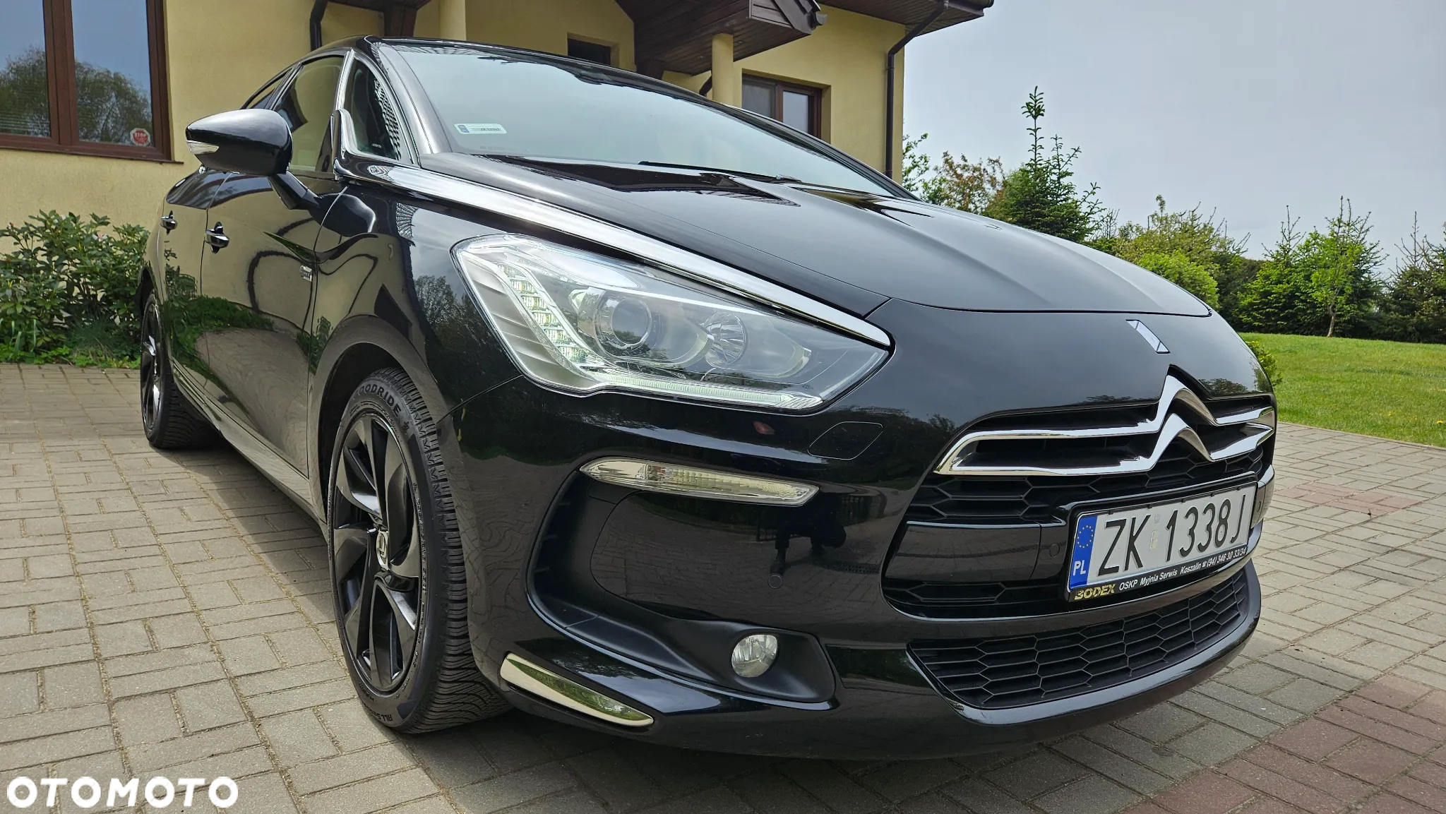 Citroën DS5 2.0 Hybrid4 SportChic - 3