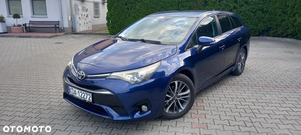 Toyota Avensis Touring Sports 1.8 Executive - 3