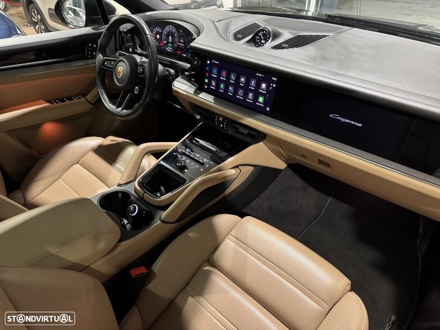 Porsche Cayenne Coupé E-Hybrid - 18