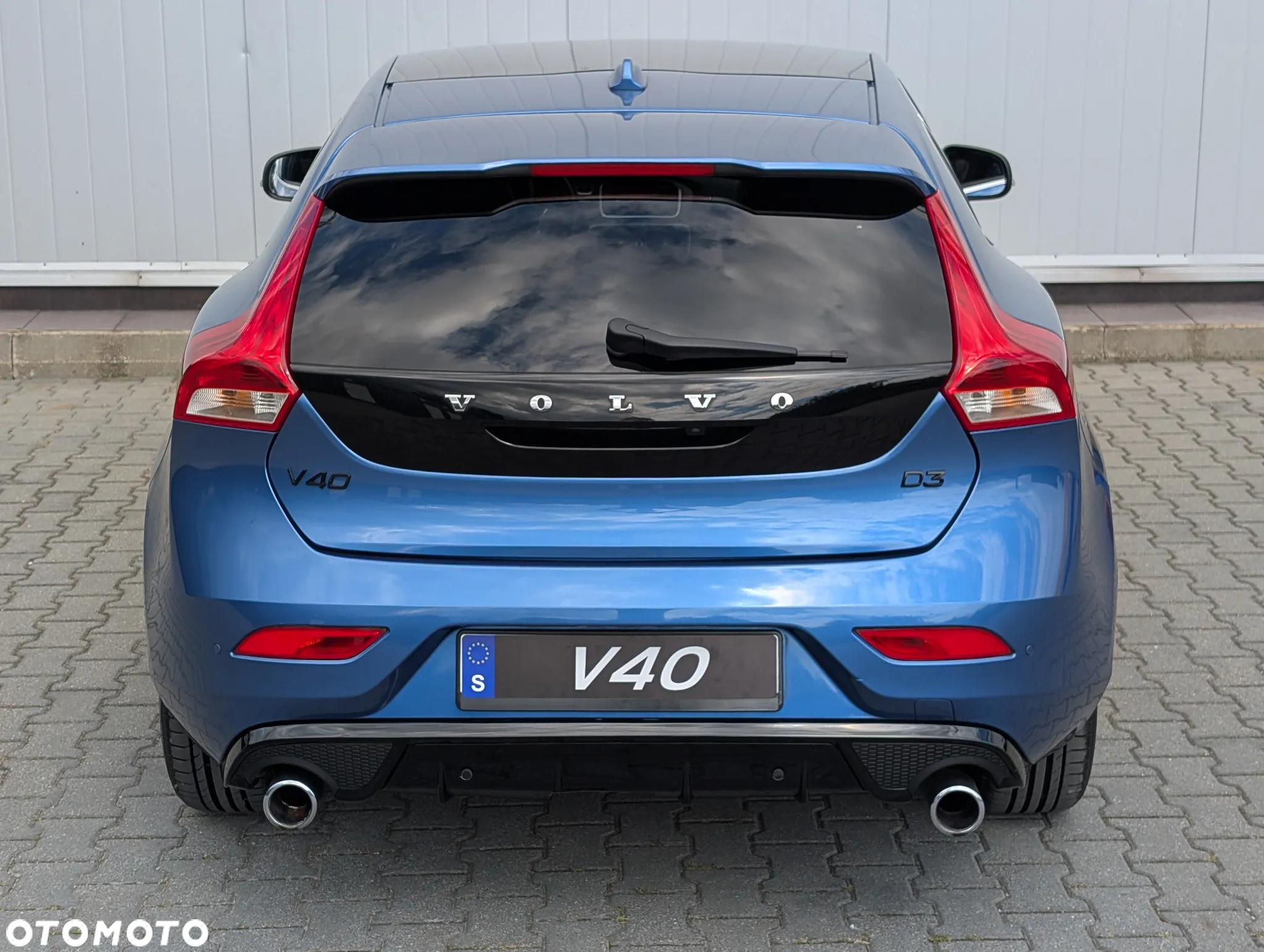 Volvo V40 D3 Geartronic RDesign - 17