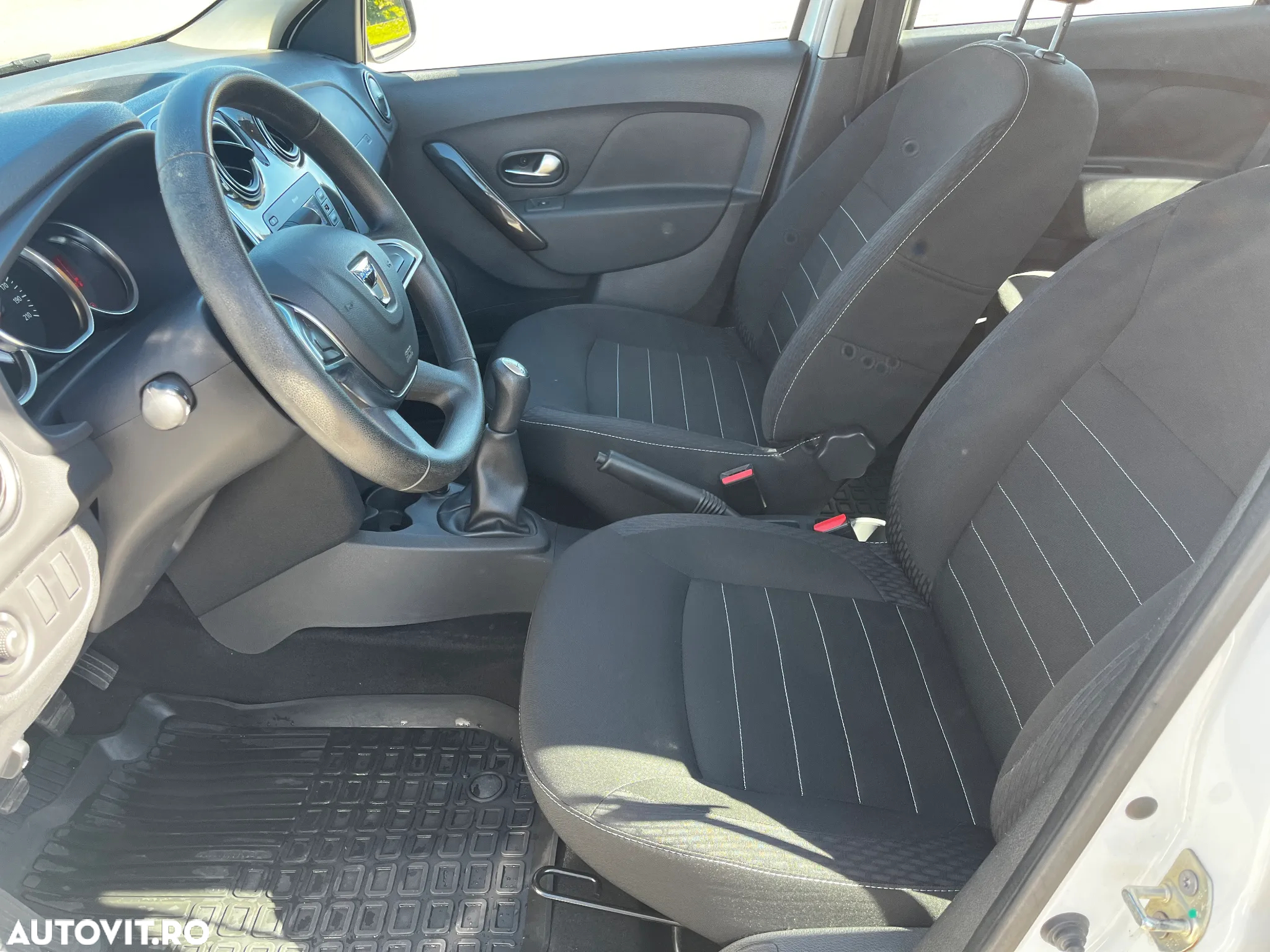 Dacia Logan 1.0 SCe Acces - 10