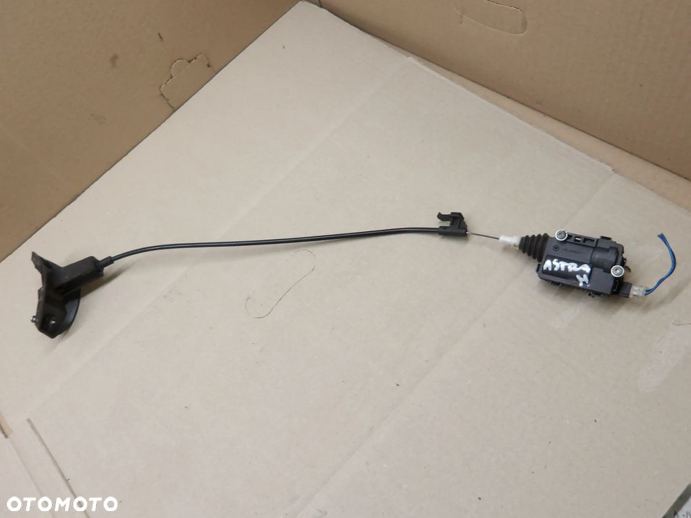 OPEL ASTRA III H HB 5D 1.9D HB 5D SILNICZEK KLAPKI WLEWU PALIWA 13208157 - 1