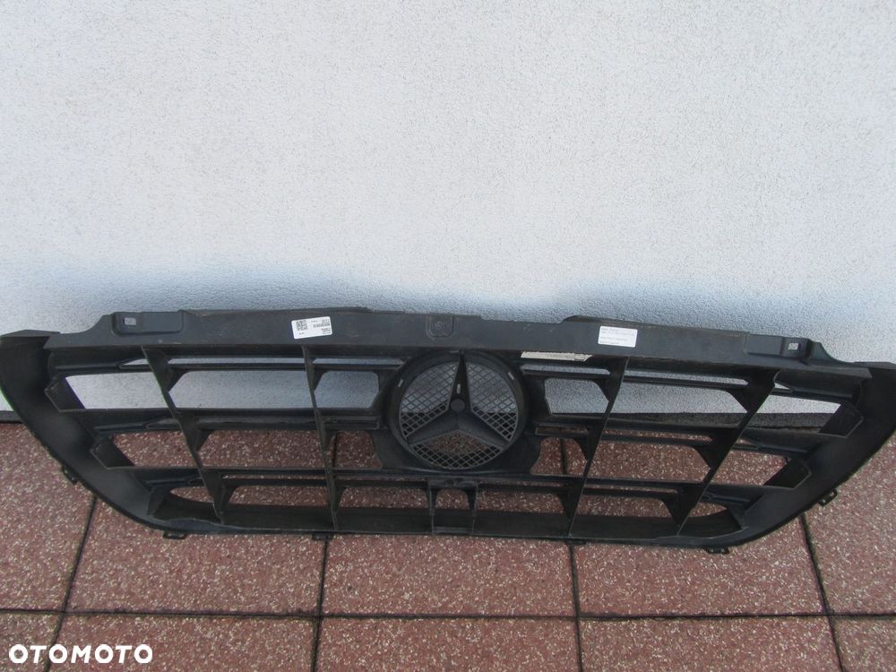 ATRAPA DO MERCEDESA SPRINTER 9108806800 - 2