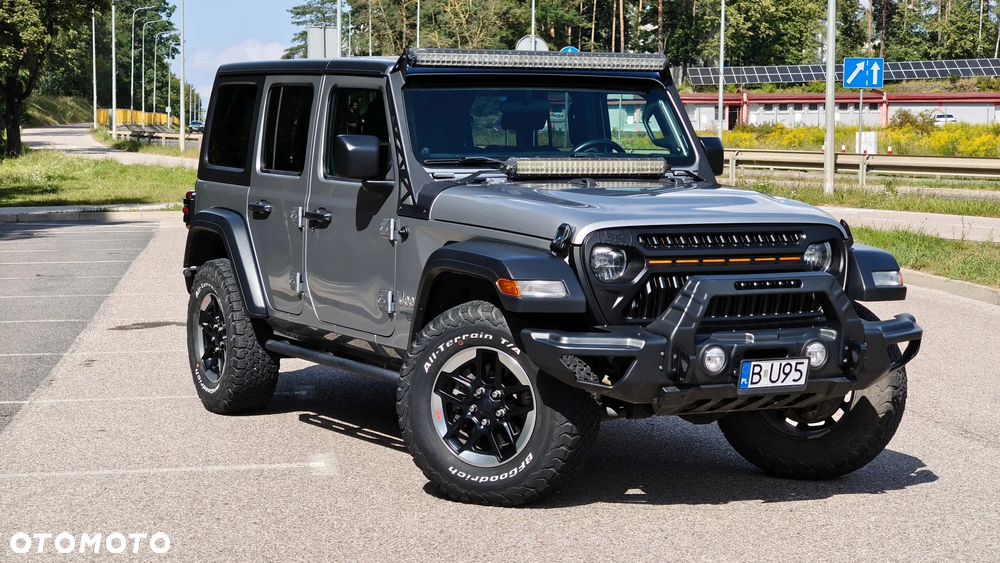Jeep Wrangler - 1
