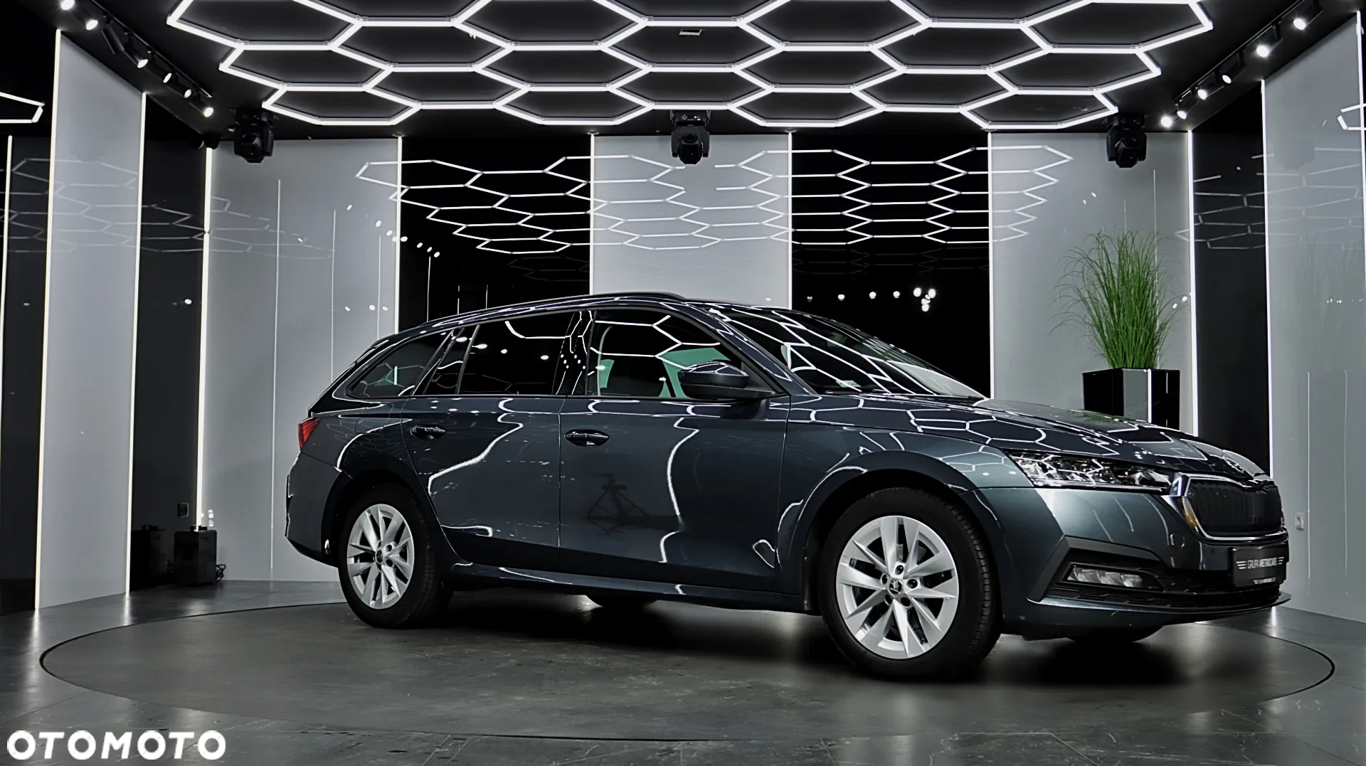 Skoda Octavia 2.0 TDI Ambition DSG - 12