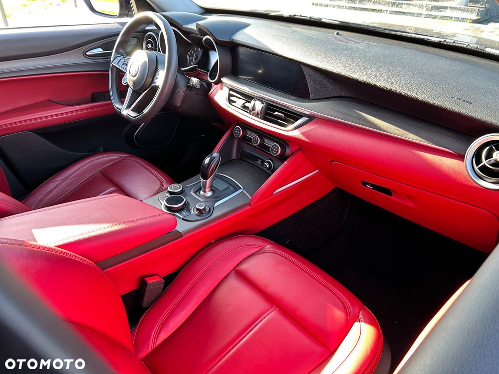 Alfa Romeo Stelvio 2.0 Turbo TI Q4 - 21