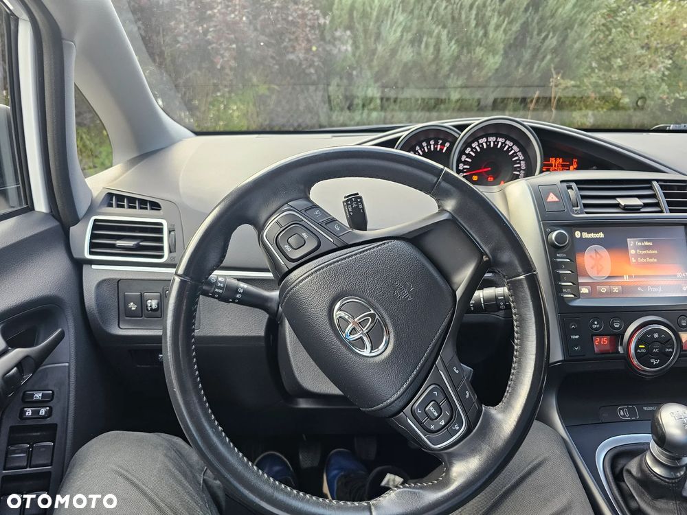 Toyota Verso 1.8 Premium EU6 - 8