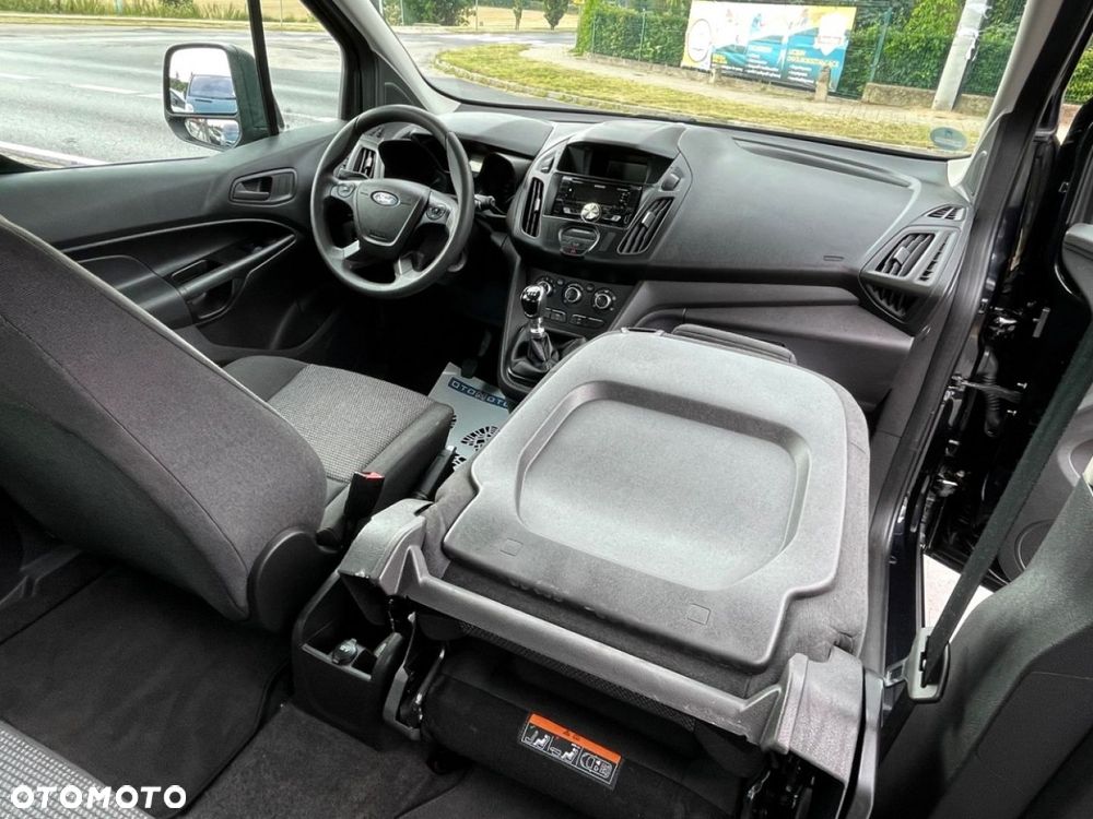 Ford Tourneo Connect - 18