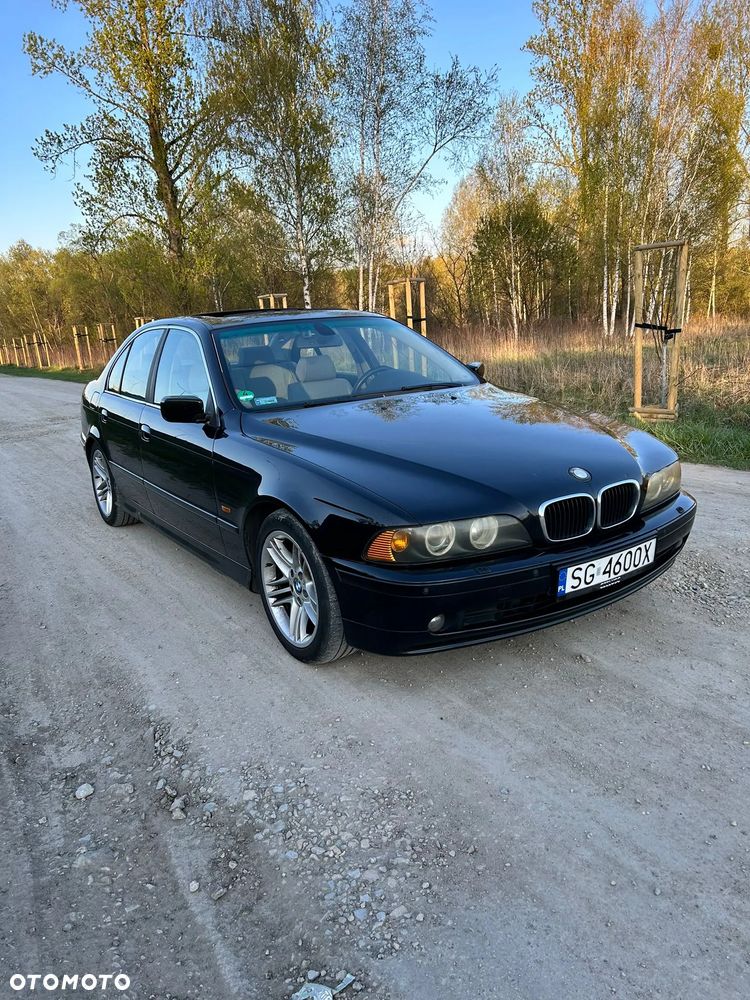 BMW Seria 5 525i - 1